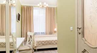 Гостиница Chalet de Provence Business Hotel Санкт-Петербург Двухместный номер класса люкс с 2 отдельными кроватями-1